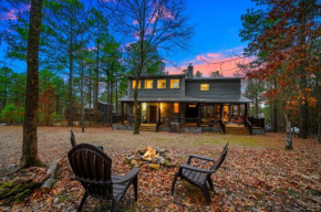 Merlot Mountain Couples Cabin W Pool & Spa